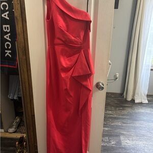 Elegant Red One-Shoulder Dress